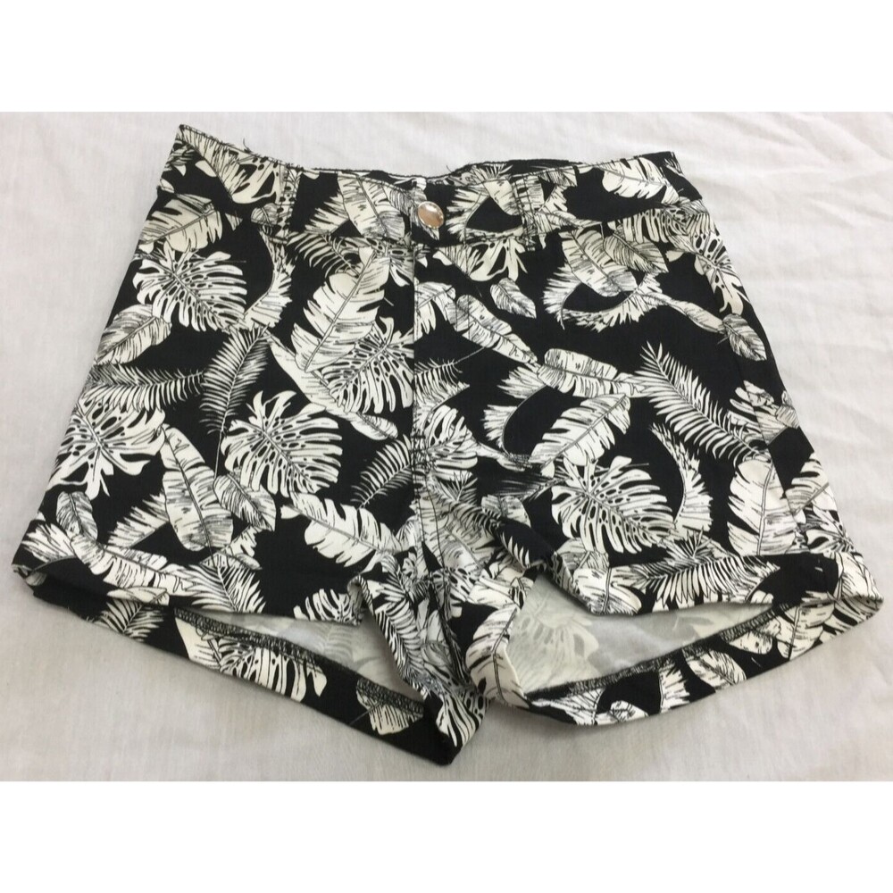HM DIVIDED WOMENS SHORTS SIZE 4